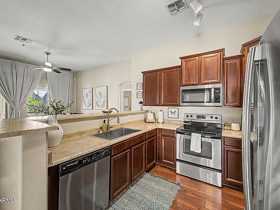 5th image of 280 S EVERGREEN Road #1249