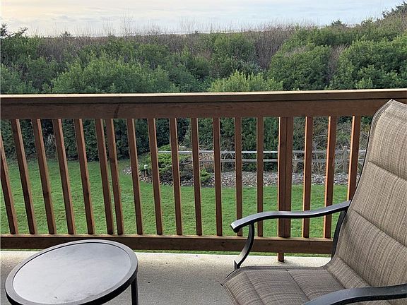 3rd image of 835 Ocean Shores Blvd NW #204