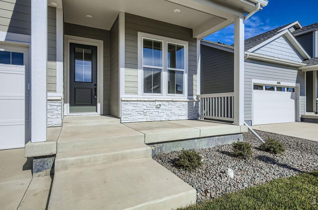 1802 Cord Grass Dr