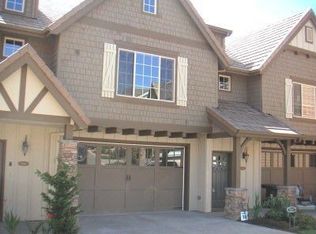 2053 NW Village Cir, Portland, OR 97229