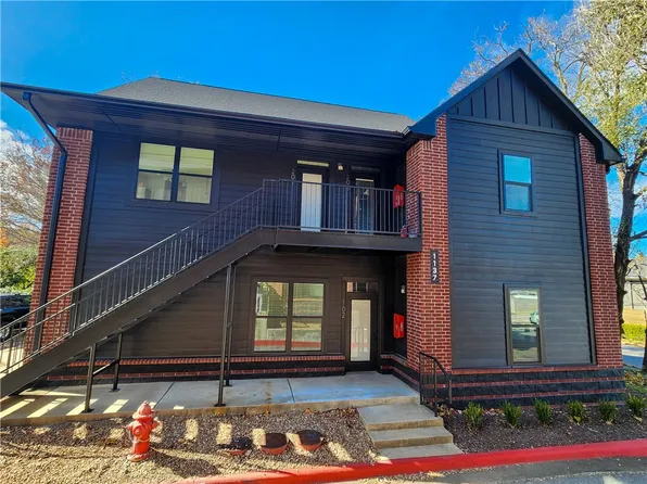 1137 N Leverett Ave APT 201, Fayetteville, AR 72703