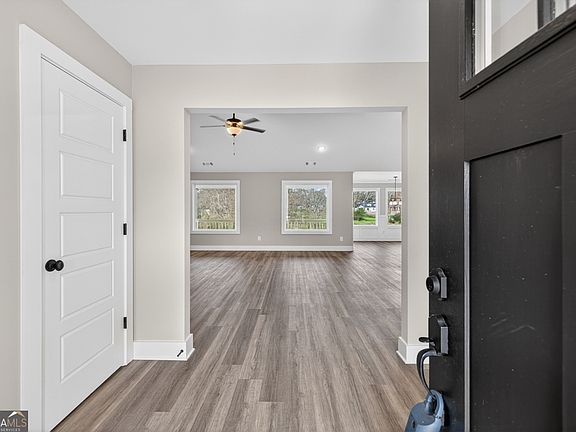 3rd image of 553 Rockwell Church Rd NW