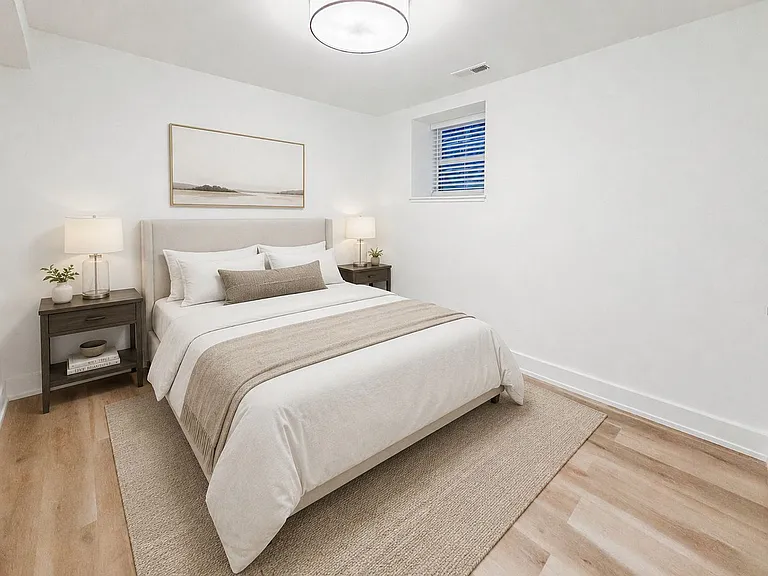 2113 N Kenmore Ave #G — Photo 7