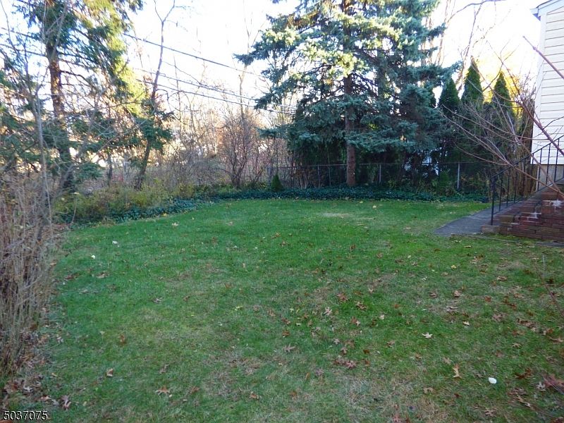 2nd image of 104 Howard Pl