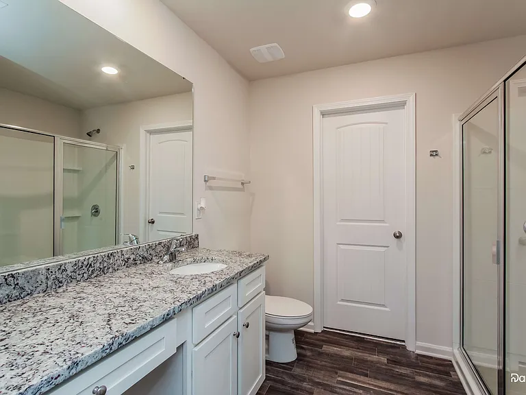 376 Kenyon Dr — Photo 8