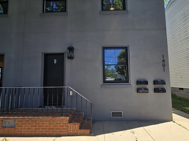 1401 Charles St #B — Photo 1