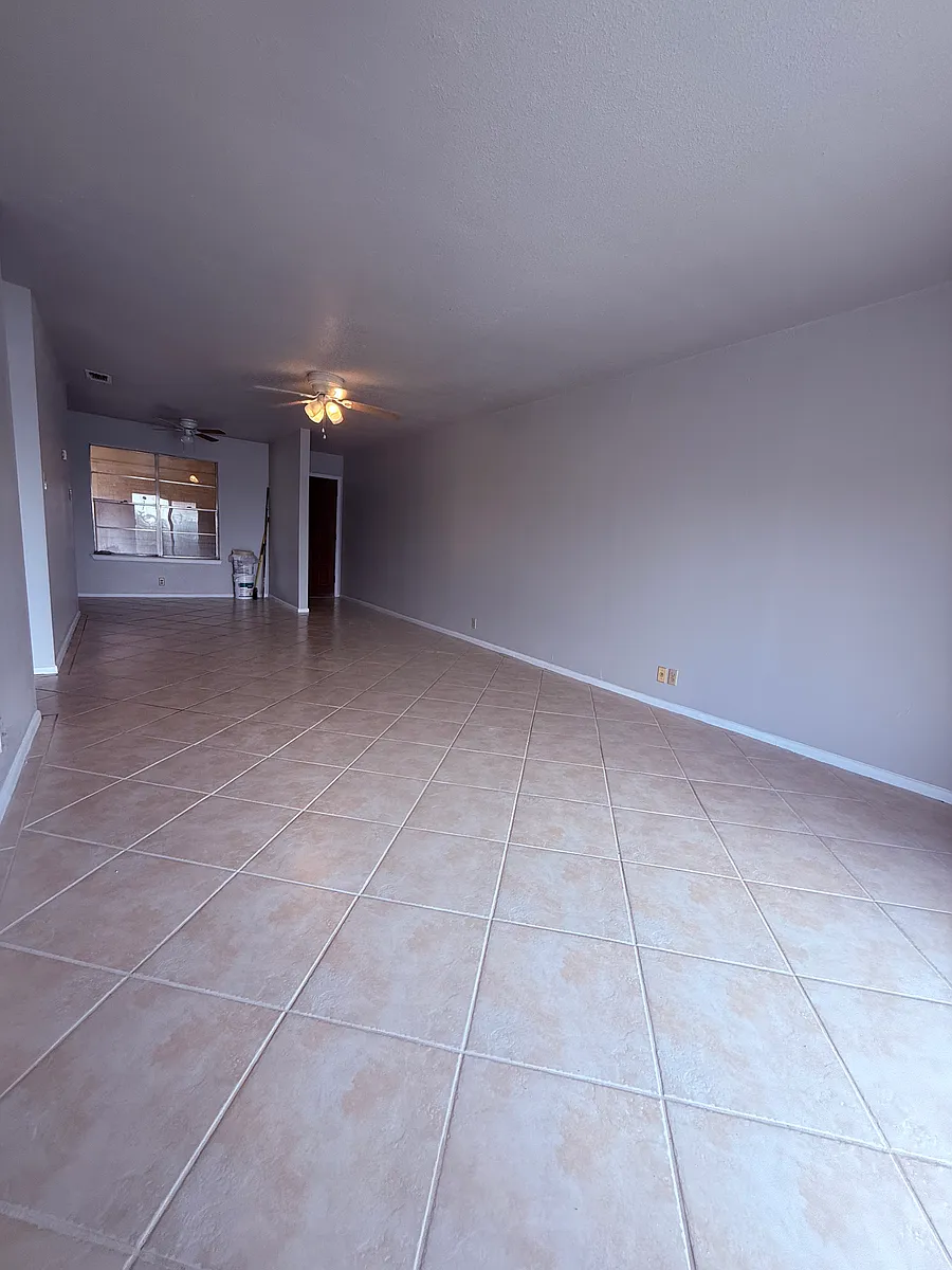Building Photo - 923 Vance Jackson Rd #804