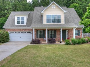 910 Golden Meadows Ln, Loganville, GA 30052