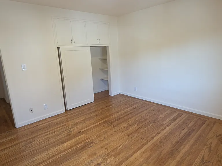 3009 Park Blvd #4 — Photo 8