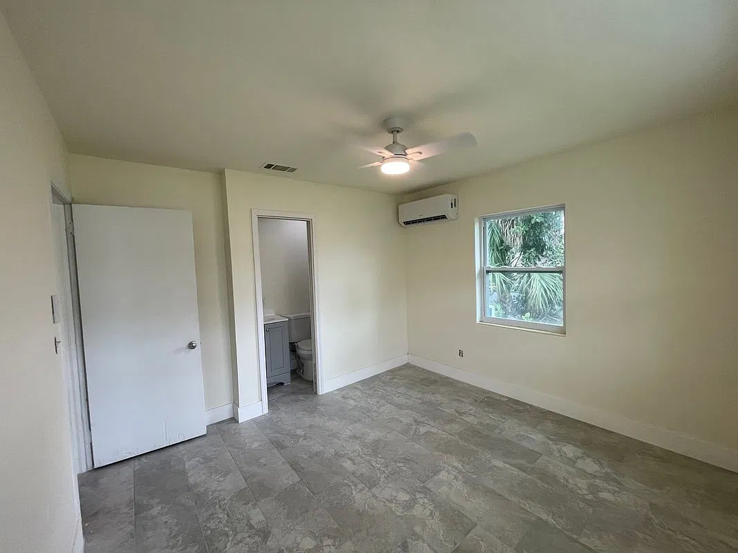 1 bed, 1.0 bath, 400 sqft, $1,050 — Photo 3