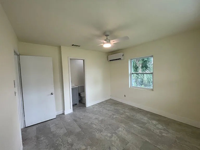 2194 Ponce De Leon Cir #1 — Photo 8