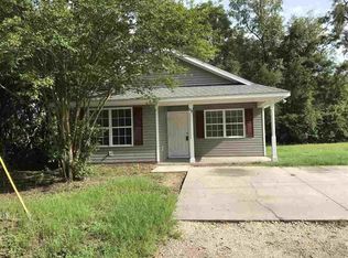 102 Chinook Trl, Crawfordville, FL 32327