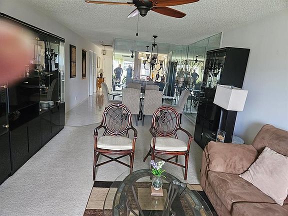 4th image of 5753 Spindle Palm Ct APT B