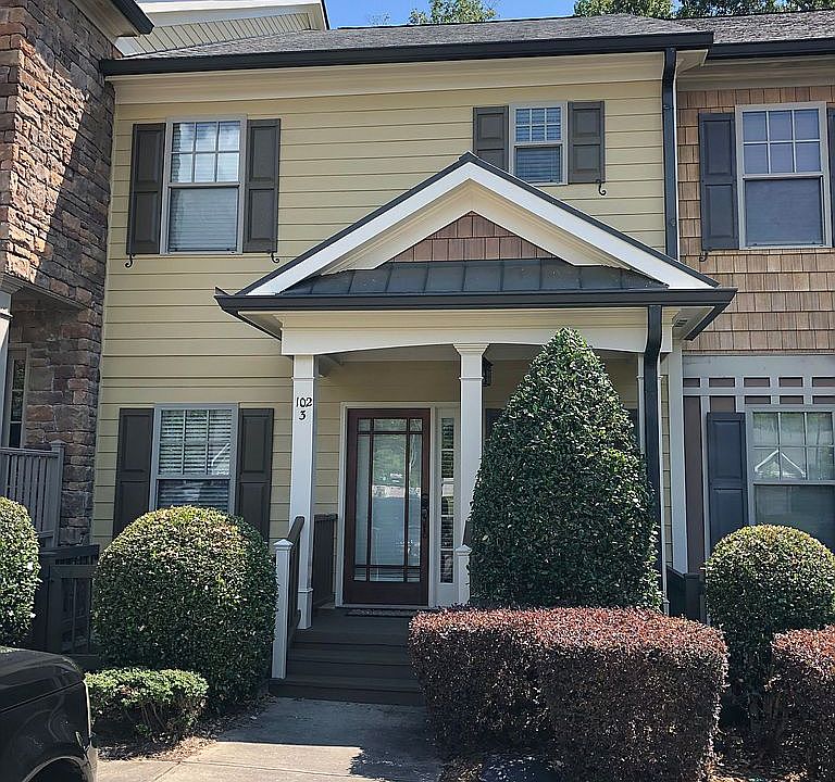 1st image of 102 Blue Heron Cove Dr #3
