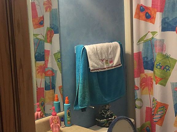 5th image of 6944 Naples Dr