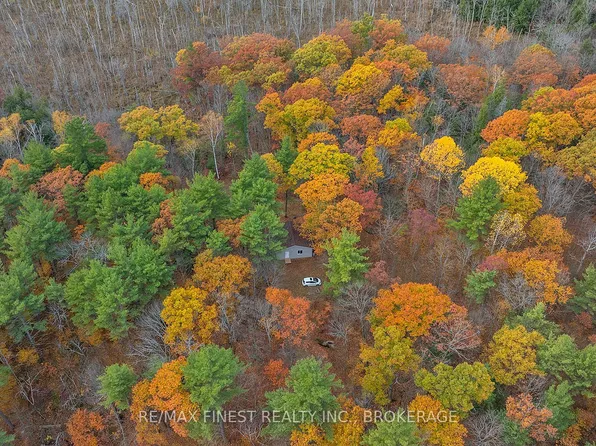 1131A Moon Rd, Central Frontenac, ON K0H 1T0