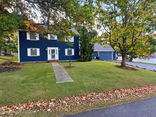 7 Orchard Ln, Sugarloaf, PA 18249