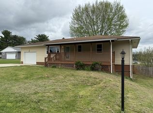 4 Mound St, The Plains, OH 45780