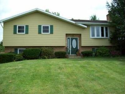 5812 Schantz Rd, Allentown, PA, 18104