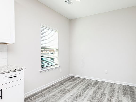 Enjoy your morning coffee in the breakfast nook