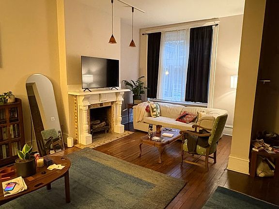 3rd image of 1218 Buena Vista St #1
