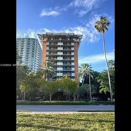 2951 S Bayshore Dr #316 — Photo 18
