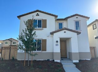 681 Barrett Lake Rd, West Sacramento, CA 95605