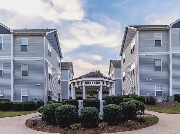 148 University Village Dr APT J, Central, SC 29630