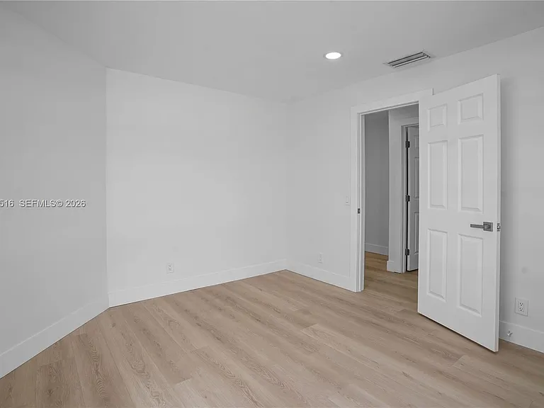 9354 Arborwood Cir — Photo 14
