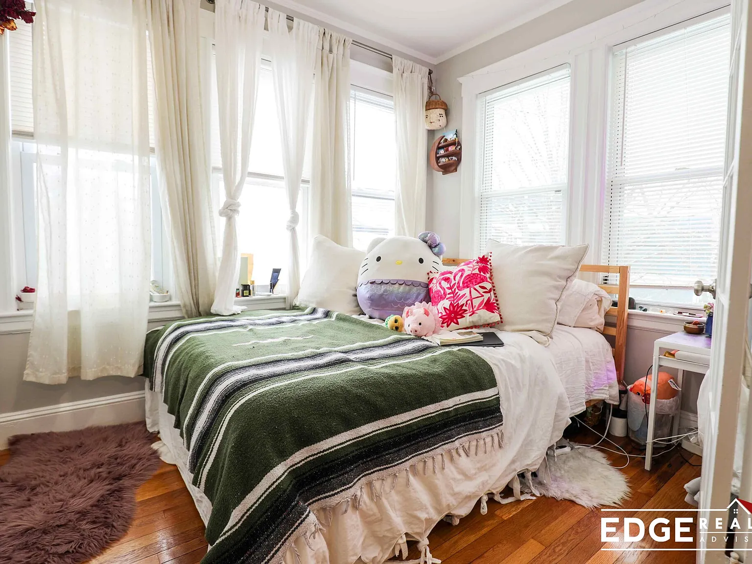 4 bed, 1800 sqft, $4,800 — Photo 4