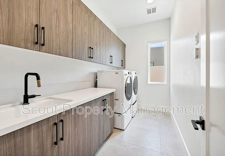 32195 Daybrook Ter — Photo 24