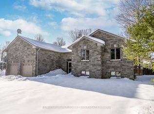 122 Trout Ln, Tiny, ON L9M 0J1