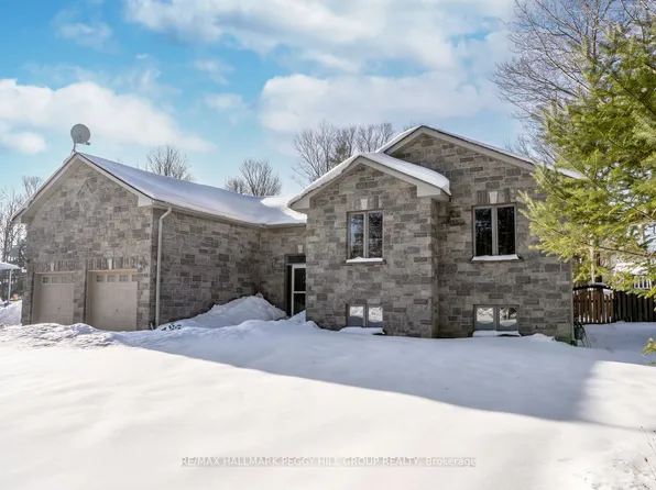 122 Trout Ln, Tiny, ON L9M 0J1