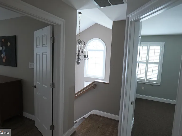 4536 Fairfield Dr — Photo 30