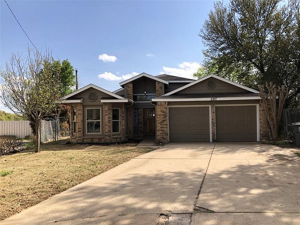 1st image of 2317 Sunset Dr