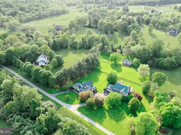 39512 Rodeffer Rd, Lovettsville, VA 20180