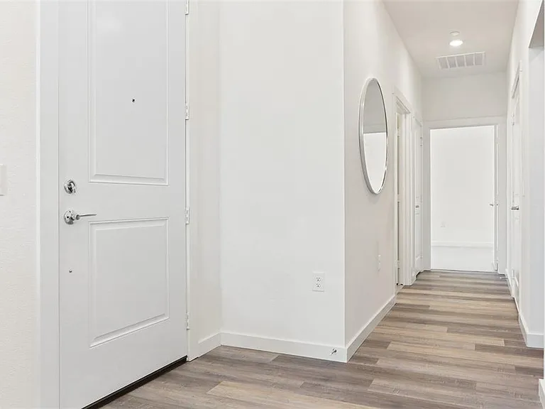 2621 Chablis Dr — Photo 18