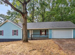 104 Timberwood Dr, Stockbridge, GA 30281