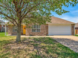 707 N Shannon Dr, Bartlesville, OK 74006
