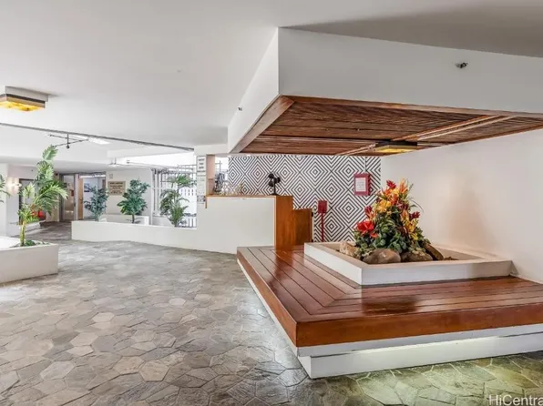 2463 Kuhio Ave APT 304, Honolulu, HI 96815