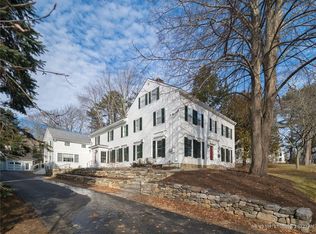 36 High St, Camden, ME 04843