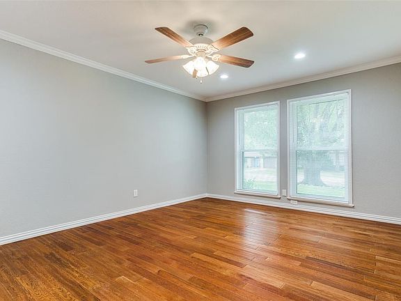 5th image of 5517 Trail Lake Dr