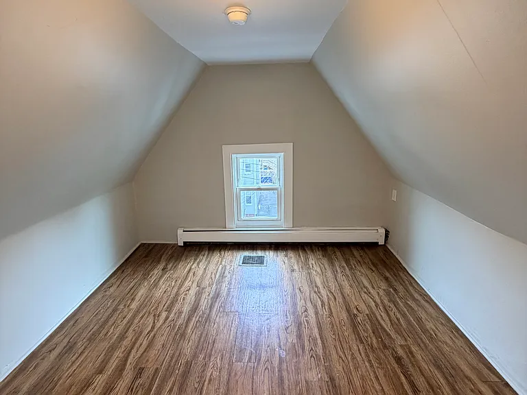 24 Shelter St #2-0 — Photo 9