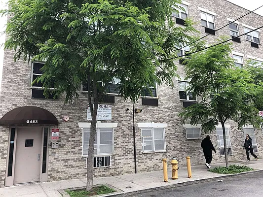 Rented by Flatiron Real Estate Advisors LLC | media 9