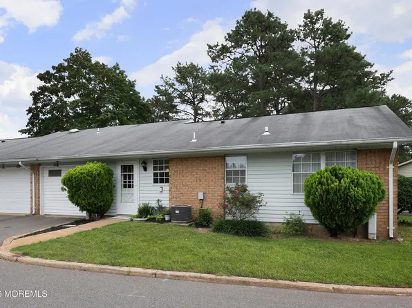 51A Cambridge Circle, Manchester, NJ 08759