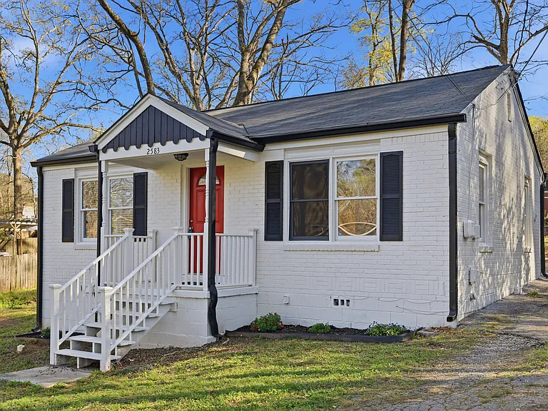 2583 Joyce Ave — Photo 5