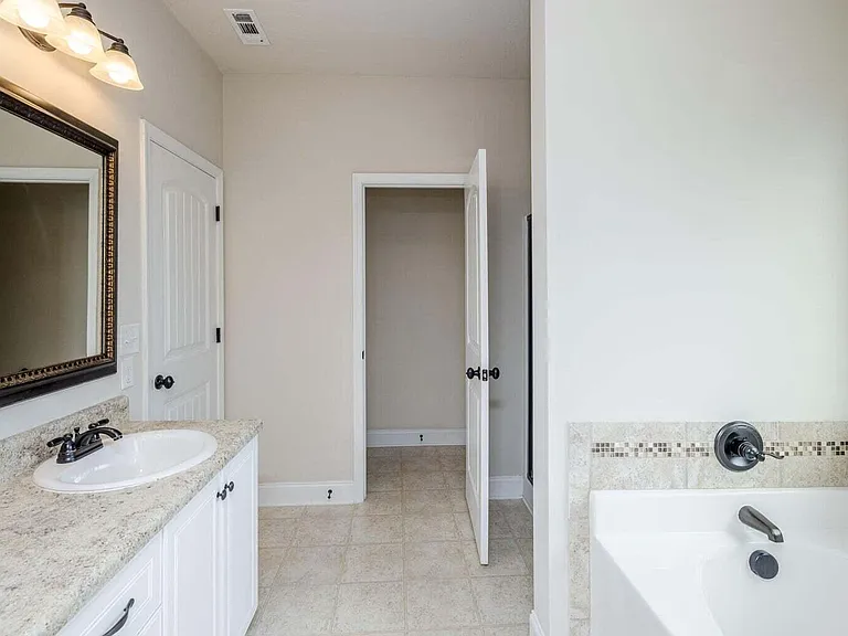512 Cranberry Cir — Photo 23