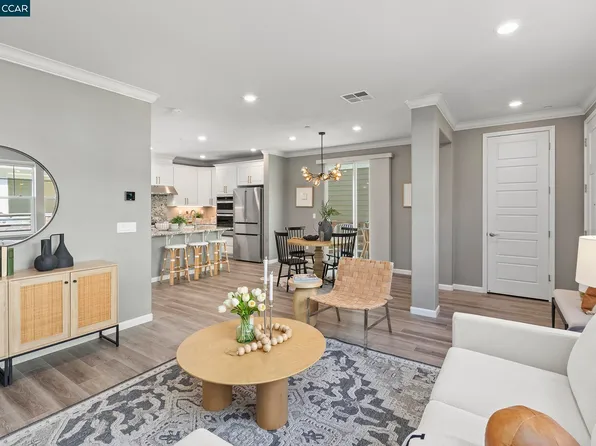 118 Wallace Cir, Moraga, CA 94556