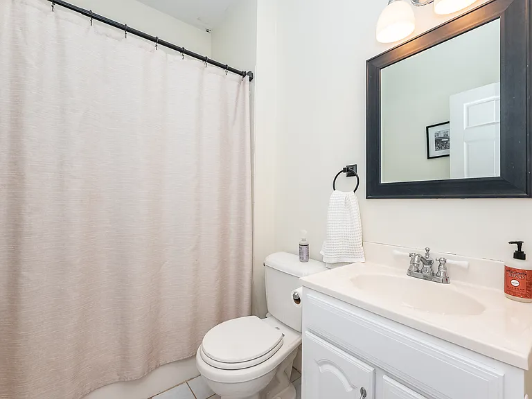 301 Richards Ave — Photo 20