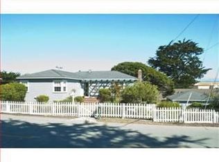 860 Del Monte Blvd, Pacific Grove, CA 93950